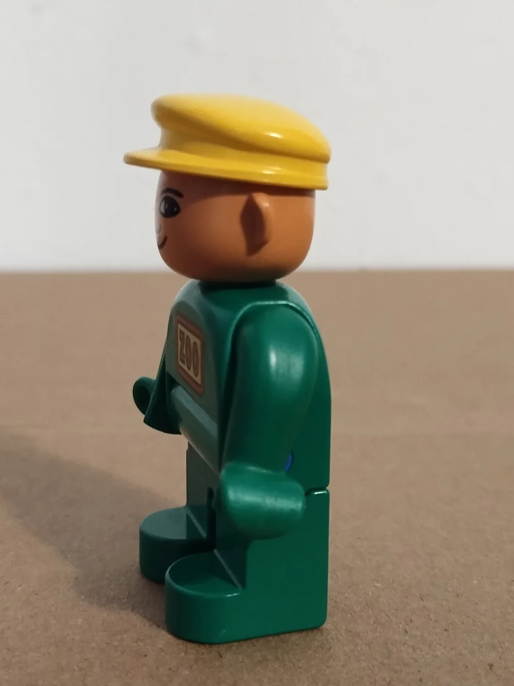 Lego Duplo Zoo Keeper Man Worker green and yellow